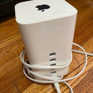 Apple airport wifi router